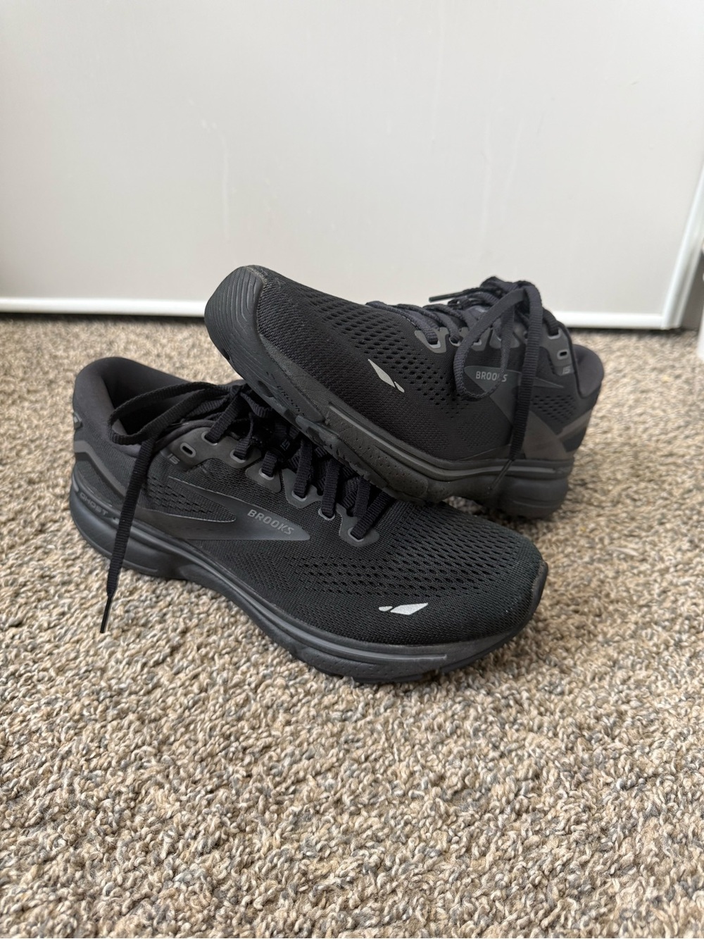 Brooks ghost 15 Men's Black Athletic Running Shoes